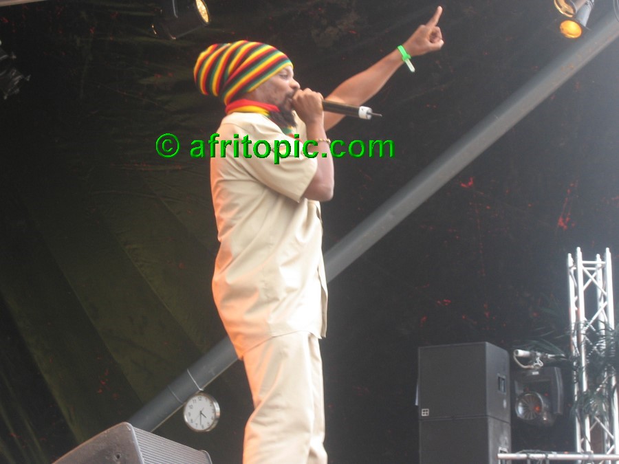 ../Images/Summerjam2005_4 126.jpg